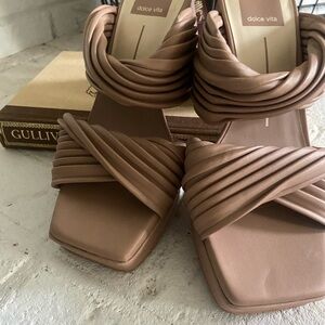 Dolce Vita Tan Sandals with Modern Design